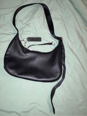 Baggu Recycled Leather Medium Crossbody